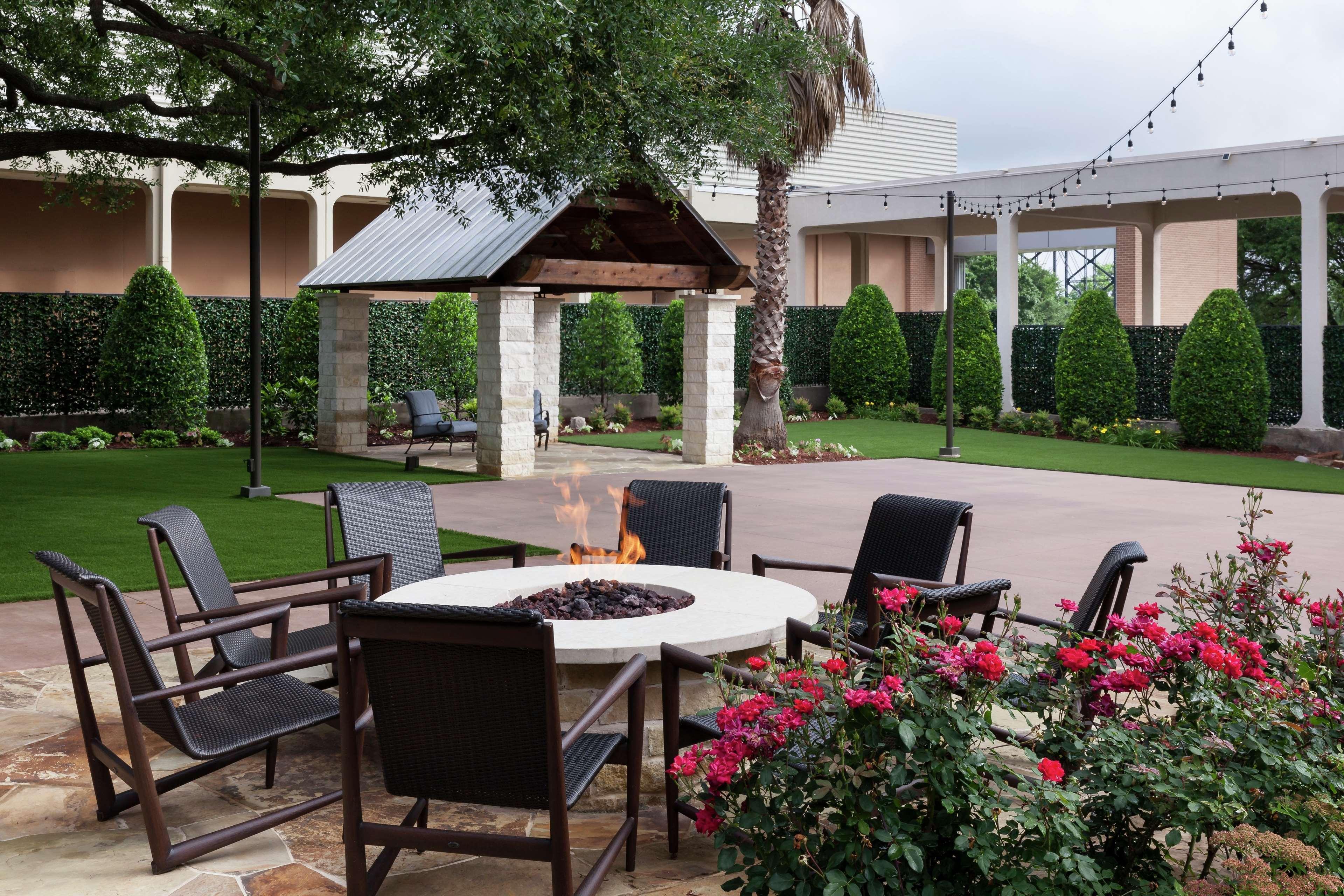 Hilton Waco Hotell Eksteriør bilde